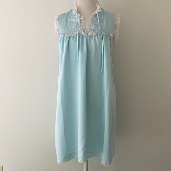 Vintage 60’s Eve Stillman Baby Blue Nightgown - Picture 1 of 11